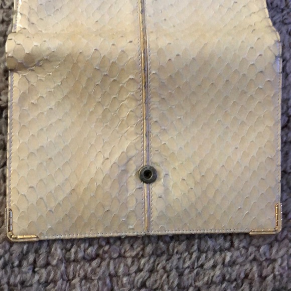 Judith Leiber Snakeskin wallet - Picture 6 of 8